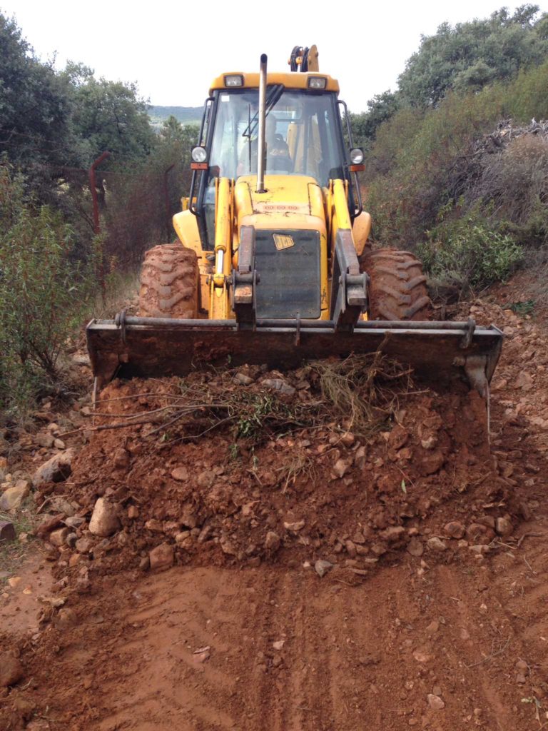 Movimientos de tierra y trabajos de desbroce en Extremadura